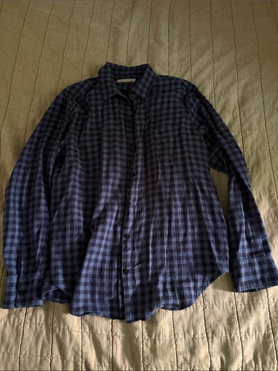 Everlane Tops - Everlane plaid button-down in blue check